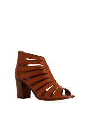 steve madden cognac pumps