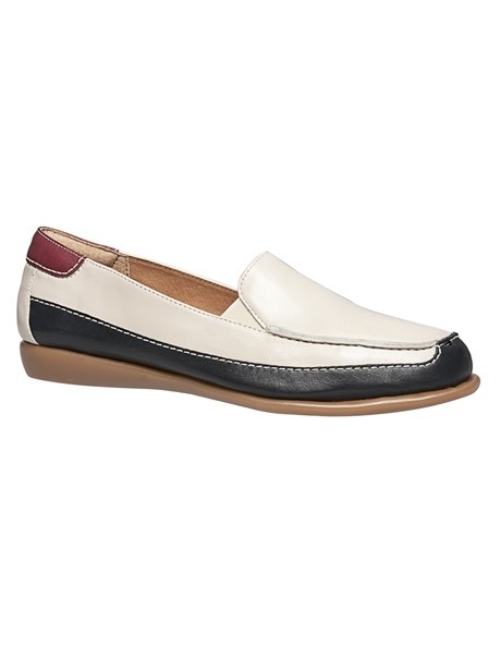 Hush Puppies - Siesta Cream Loafer Hush Puppies - Siesta Cream Loafer