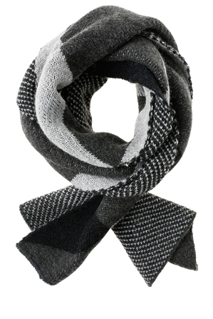  Trent Nathan Diamond Knitted Scarf 